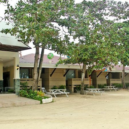 Bluefins Resort Lapu-Lapu City Exterior photo