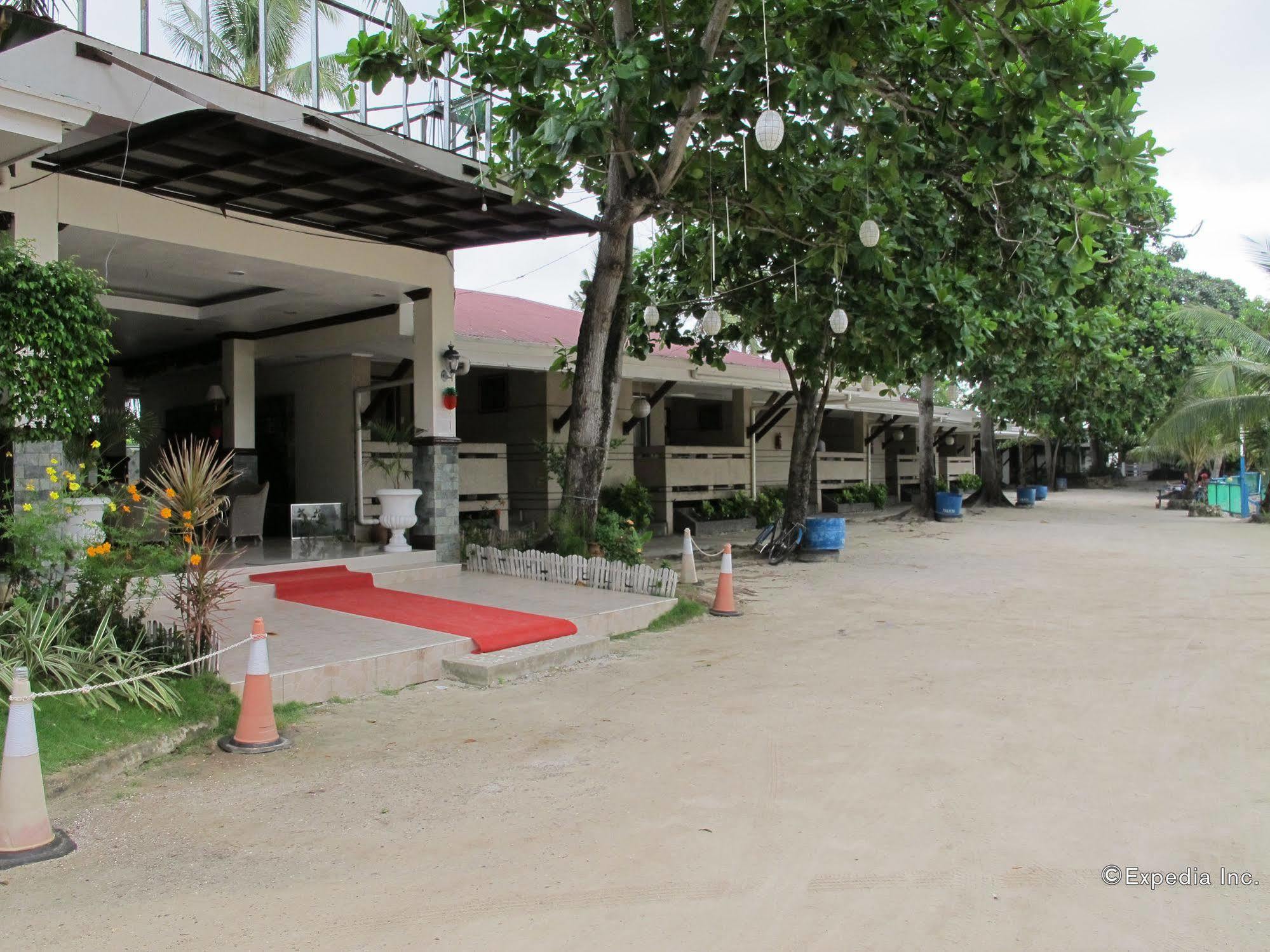Bluefins Resort Lapu-Lapu City Exterior photo